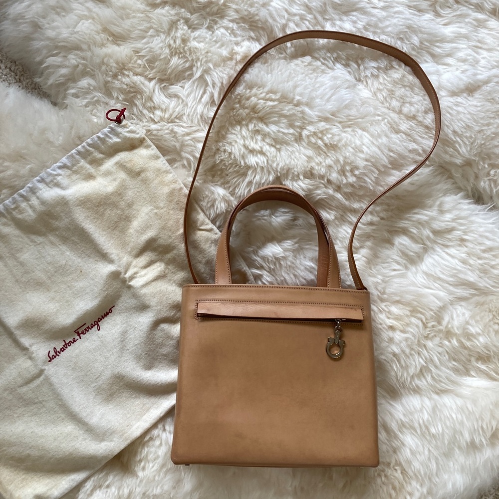 SALVATORE FERRAGAMO vintage handbag ladies camel tan Leather AQ-21 9243